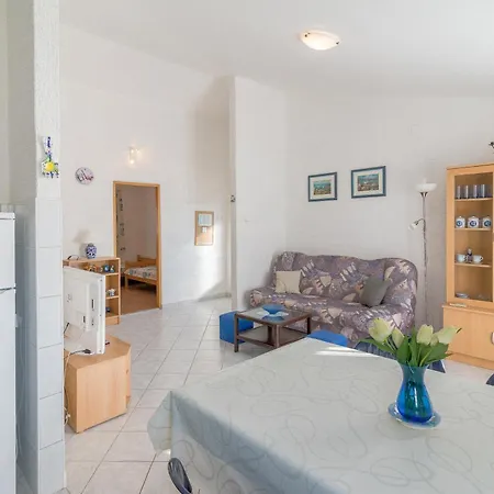 Bruno Apartment